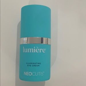CO🧖🏻‍♀️Skincare Neocutis Lumiere  Eye Cream